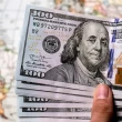 سعر الدولار في العراق اليوم.. تراجع في بغداد وأربيل بعد تعديل سعر الصرف