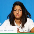 تبرئة اللاجئة السورية سارة مارديني و23 متطوعًا من تهم تهريب مهاجرين في اليونان