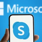 مايكروسوفت تُغلق "سكايب" نهائياً... وسوريون يودّعون التطبيق الذي رافقهم في أصعب اللحظات