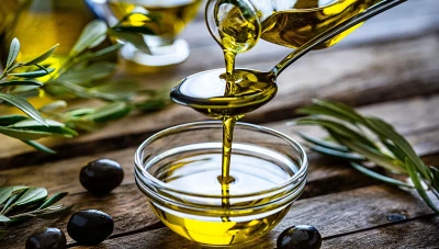 مسؤول يكـشف عن تـورط وزارة الزراعة وراء تدهـور موسم الزيتون وغلاء زيته