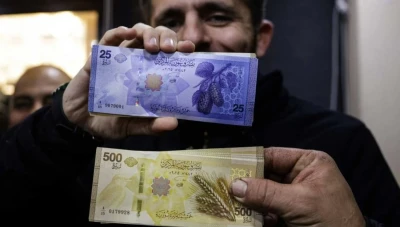 انخفاض متواصل تسجله الليرة السورية الآن