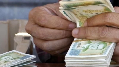 انخفاض جديد تسجله الليرة السورية عند افتتاح يوم الأحد