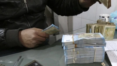 انخفاض مستمر تسجله الليرة السورية ليوم الثلاثاء
