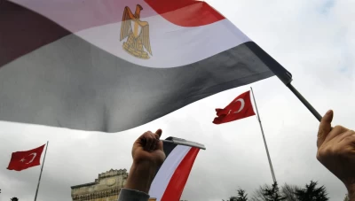 مصر.. فصل مسؤول حكومي من منصبه بسبب فضيحة