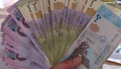 عودة انخفاض سعر صرف الليرة السورية عند افتتاح يوم الخميس