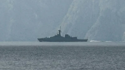 اتفاق هرمز بين واشنطن وطهران: رسوم عبور جديدة وتحركات لإخراج 800 سفينة عالقة