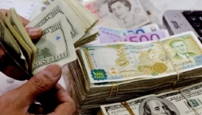 انخفاض جديد لليرة السورية أمام الدولار لليوم الثالث