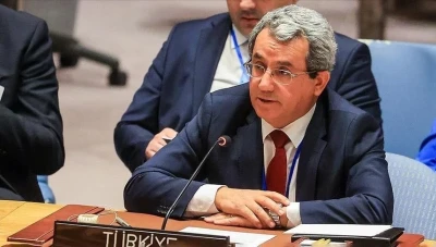 مندوب تركيا الدائم لدى الأمم المتحدة: دعوة لرفع العقوبات عن سوريا ودعم إعادة الإعمار