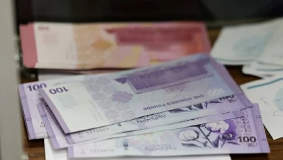 انخفاض بقيمة الليرة السورية في افتتاح تداولات الثلاثاء