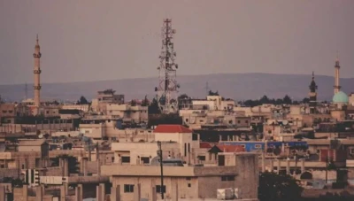 اشـ.ـتبـاكات عـنـيفـة في الصـنمـين بين مجـموعتين محـ.ـليتين وسـط حـالة من الذعـر