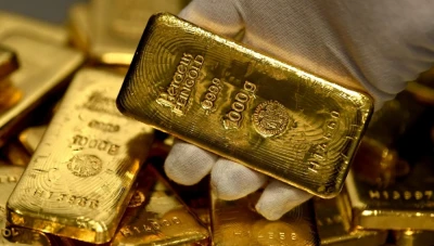 تراجع الذهب لليوم الثالث على التوالي