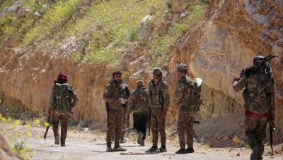ضبط خلية متطرفة في دير الزور واعتقال قيادي بارز خلال عملية أمنية ناجحة بدعم التحالف