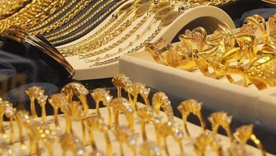 ارتفاع جديد في سعر الذهب والدولار في سوريا… والغرام يتجاوز المليون ليرة