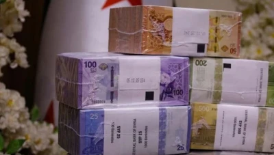 انخفاض سعر صرف الليرة السورية عند افتتاح يوم الخميس