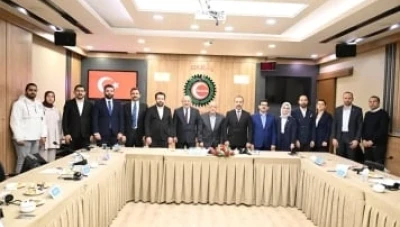 اجتماع تركي–سوري لبحث مستقبل الحماية المؤقتة والعمالة السورية