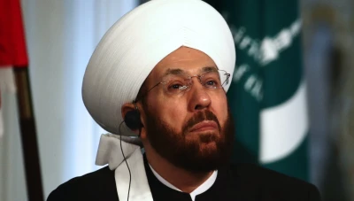 الشيخ أحمد حسون يعود قريبًا بعد إثبات براءته رسميًا وتدخل رئاسي لرعايته صحّيًا