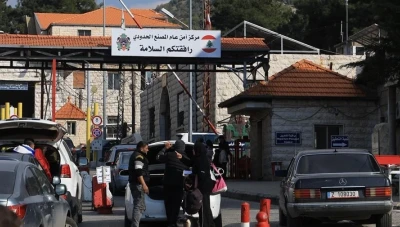 سوريا توقف العبور عبر منفذ حدودي مع لبنان بعد تحذير إسرائيلي