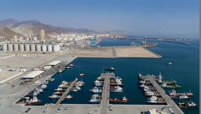 استئناف تحميل النفط في ميناء إماراتي مهم بعد هجوم بطائرة مسيّرة