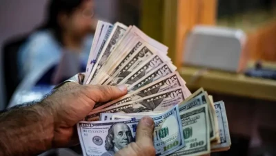 تراجع إضافي لليرة السورية أمام الدولار والعملات الأجنبية