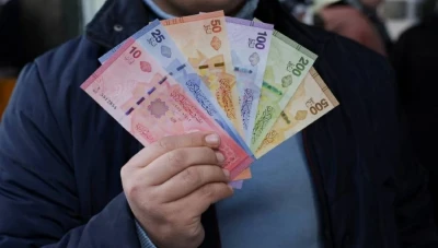سعر صرف الليرة السورية عند افتتاح يوم الاثنين