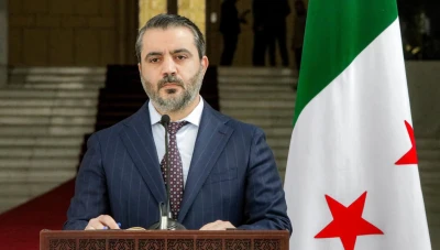 اتفاق سوري-أمريكي على بدء إزالة العقوبات وواشنطن تصف سوريا بـ"الدولة الفاعلة"