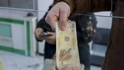 سعر صرف الليرة السورية عند افتتاح يوم الاثنين