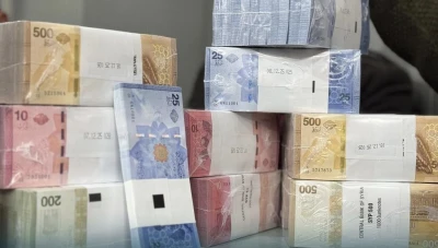 استقرار جزئي لليرة السورية مقابل الدولار والعملات الأجنبية