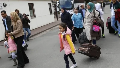 ألمانيا تعيد استقبال إفادات اللاجئين السوريين دون البت في الطلبات.. أكثر من 52 ألف ينتظرون المصير