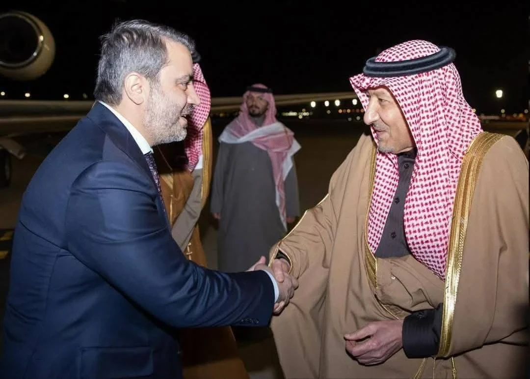 السعودية تسـتقـبل أول وفـد حكـومي سـوري رسـميًا