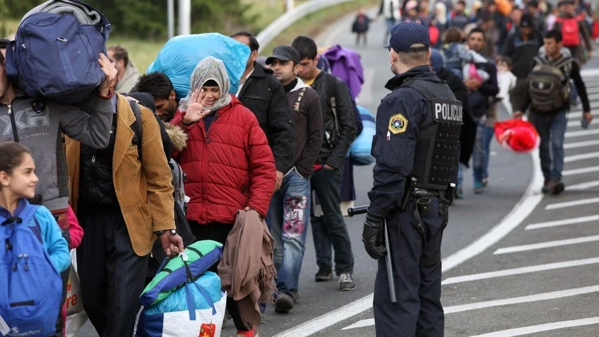 لاجئون سوريون من الأقليات يواجهون رفضًا متزايدًا في أوروبا.. ما الأسباب؟