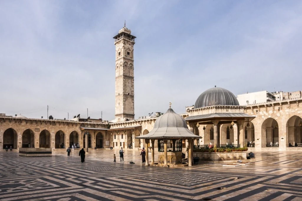 الجامع الأموي في حلب يستعيد مكانته التاريخية بعد انتهاء أعمال الترميم والتأهيل