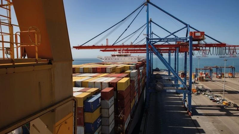 موانئ أبوظبي تشتري 20% من محطة حاويات اللاذقية