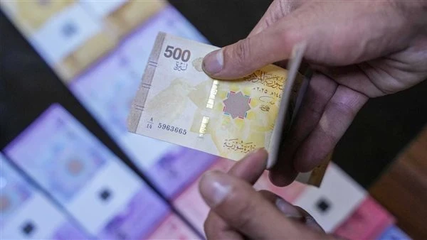 تراجع إضافي في قيمة الليرة السورية أمام العملات الأجنبية