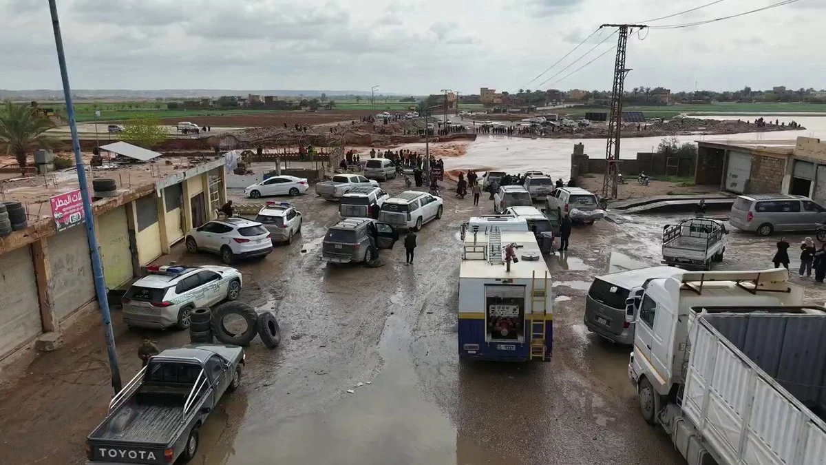 توقف مؤقت لحركة العبور عبر منفذ البوكمال الحدودي