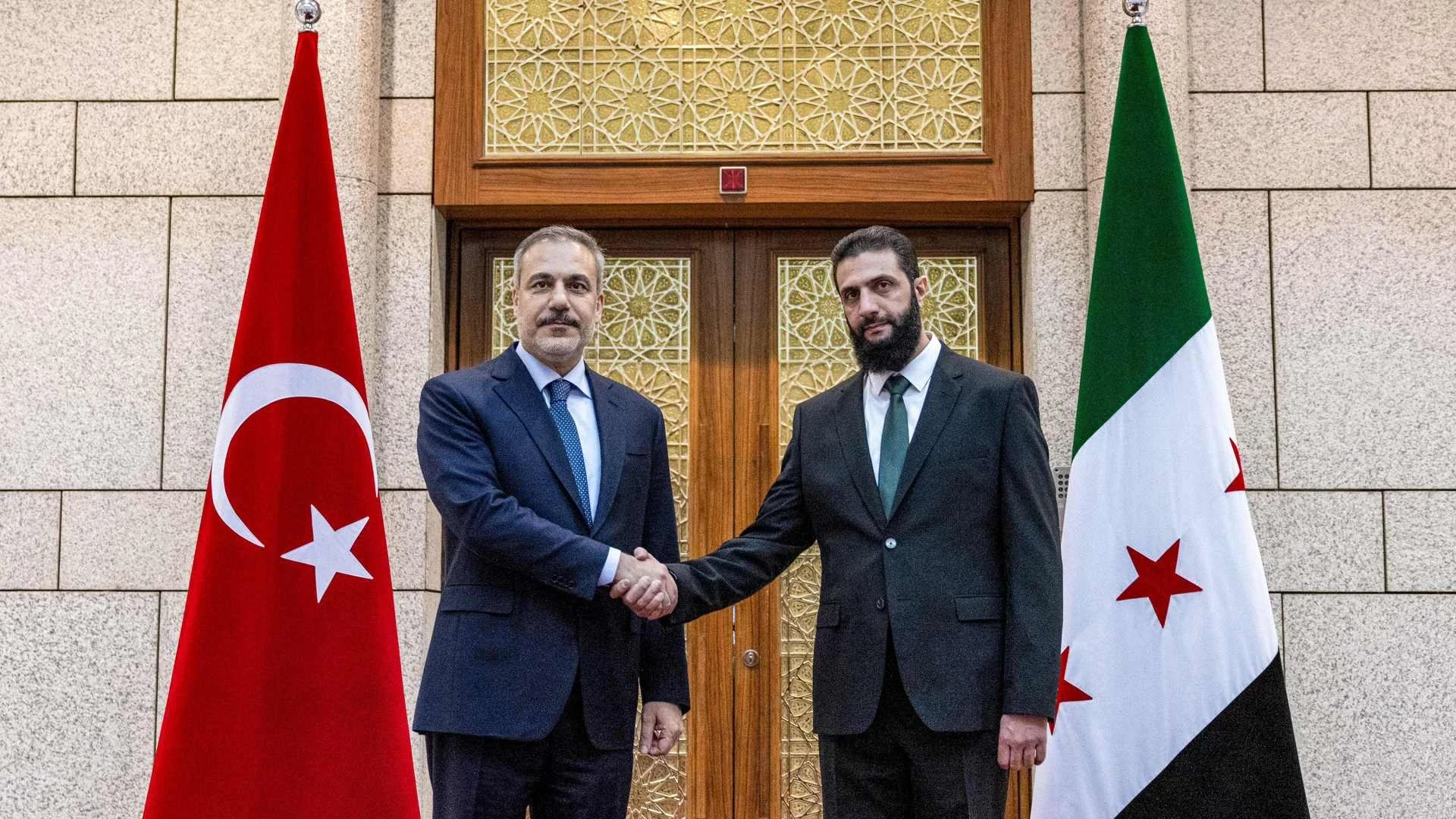 فيدان يشيد بلقاء الرئيس الشرع وبوتين ويصفه بـ"الحوار الضروري" بين دمشق وموسكو