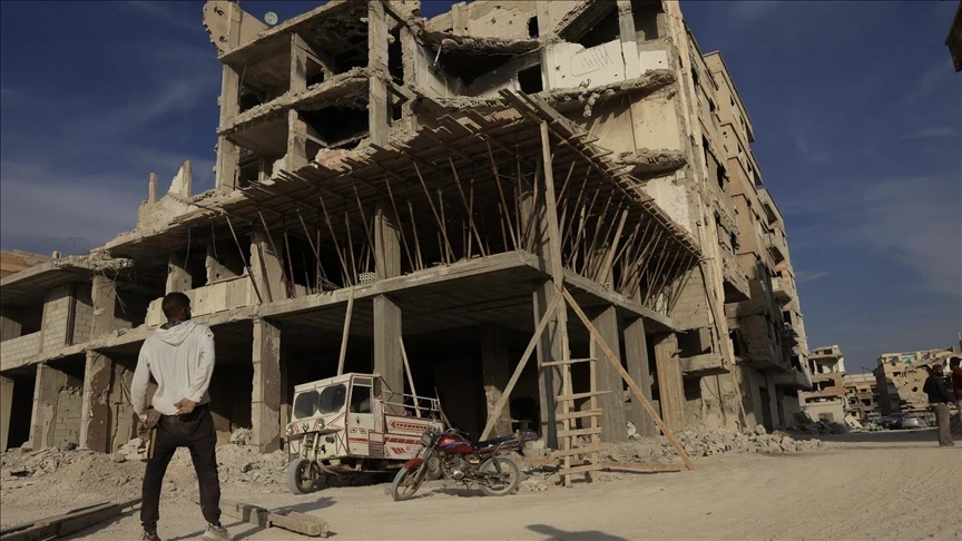 اتفاق لترميم منازل أسر الشـ..ـهداء بتمويل يصل إلى مليوني دولار