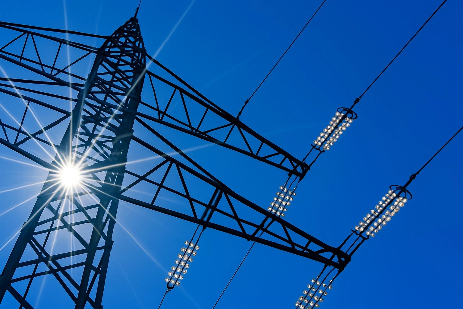 تكلفة إعادة بناء قطاع الكهرباء في سوريا تتجاوز 40 مليار دولار بحسب خبير اقتصادي