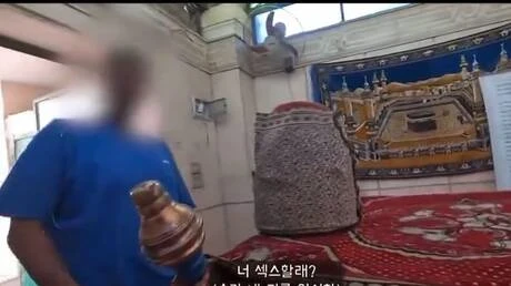 بيان عاجل حول فيديو محاولة اعتداء جنسي على سائح في ضريح إسلامي