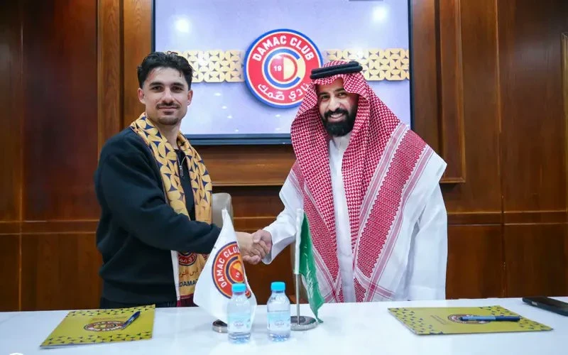 نادي ضمك يعلن التعاقد مع اللاعب السوري محمد الصلخدي