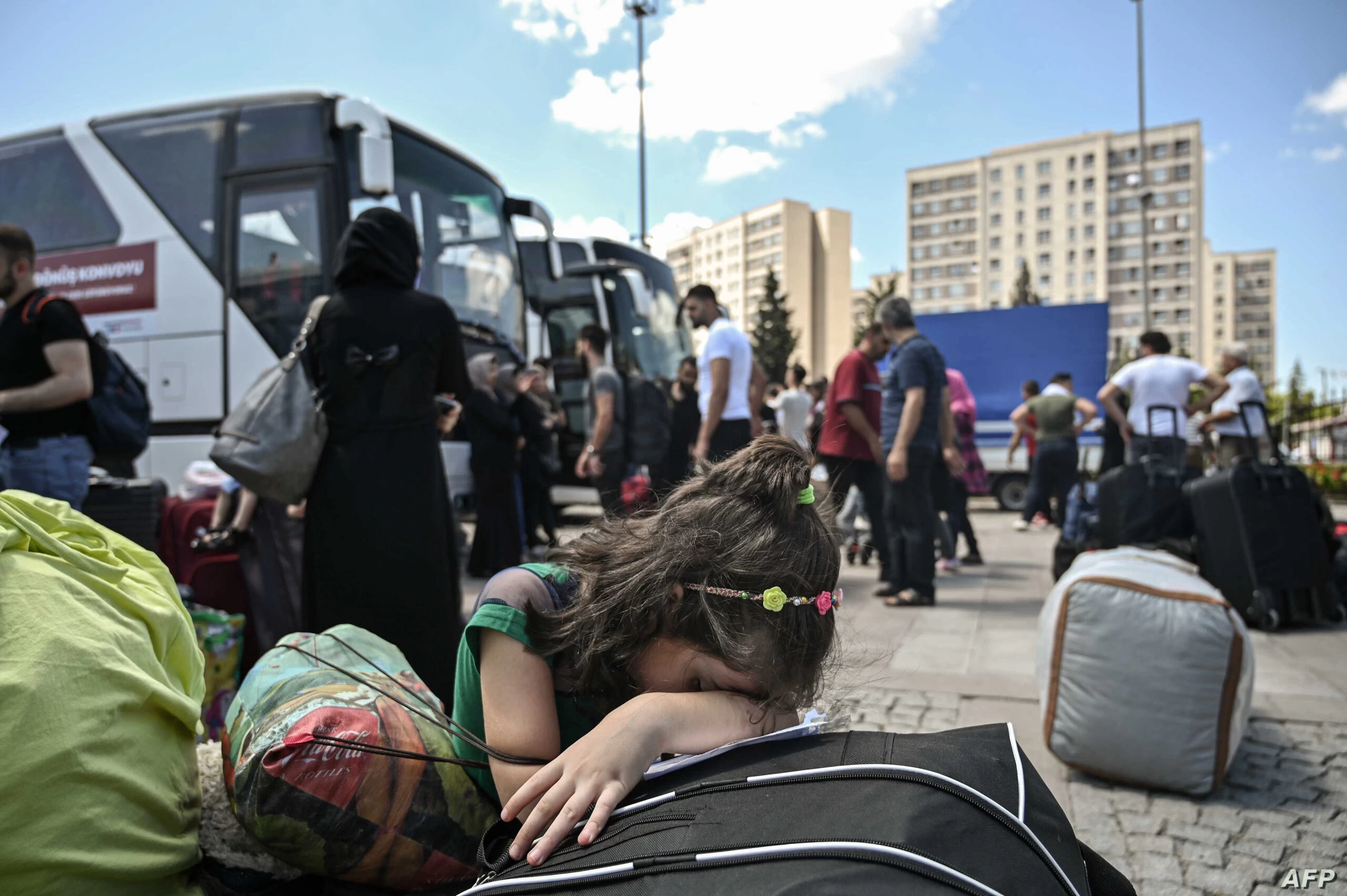 تركيا تعيد لاجئين سوريين إلى أراضيها رحلوا بالخطأ