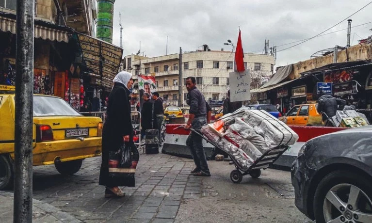 أمين سر غرفة صناعة حمص يقدم مقترحا لتحسين قدرة السوريين على الشراء