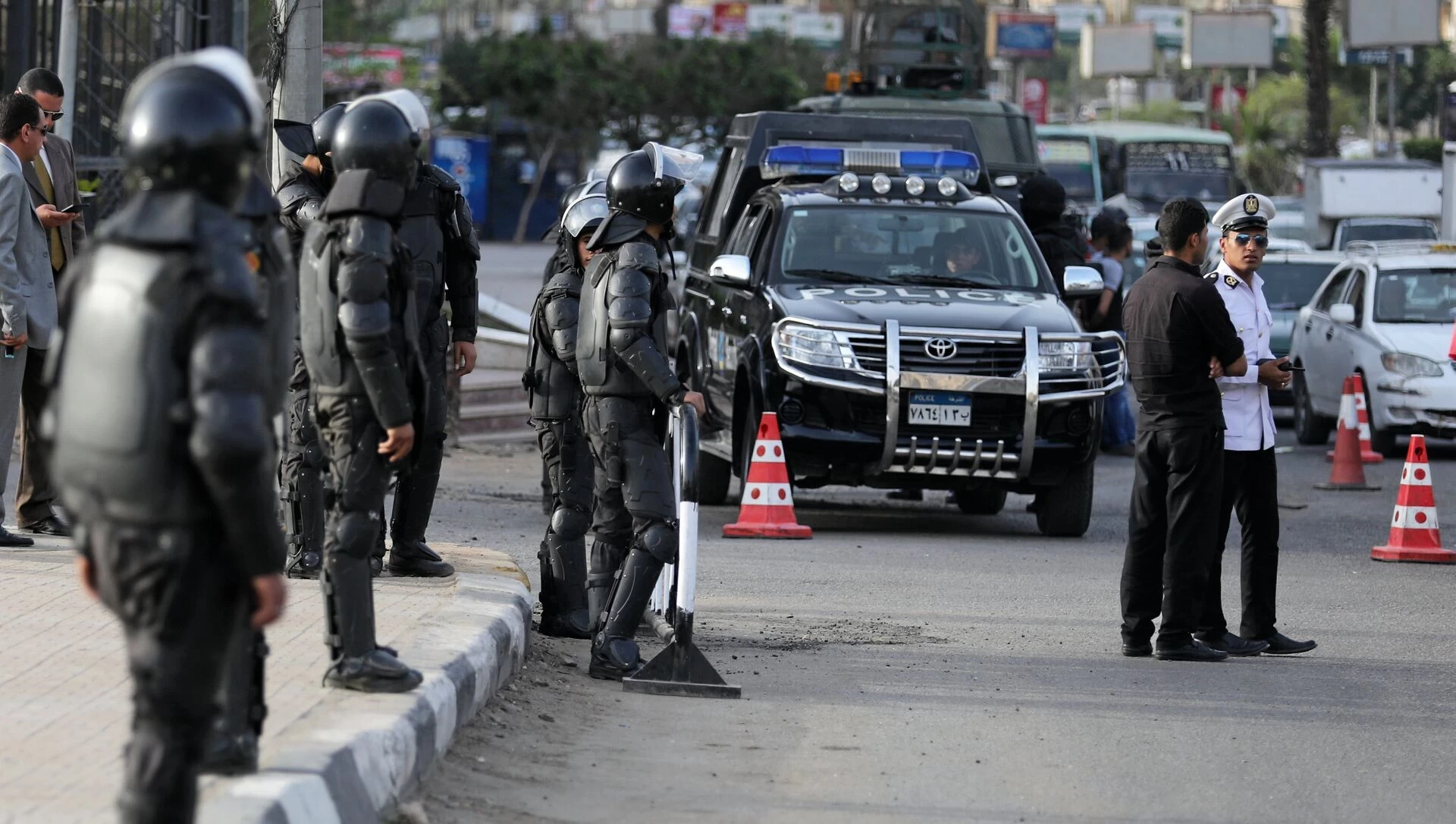 مصر.. القبض على سيدة هاربة من أحكام بالسجن لـ 364 سنة (صورة)