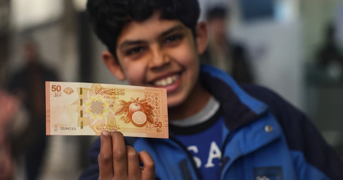 تراجع مستمر.. الليرة السورية تفقد المزيد من قيمتها الآن
