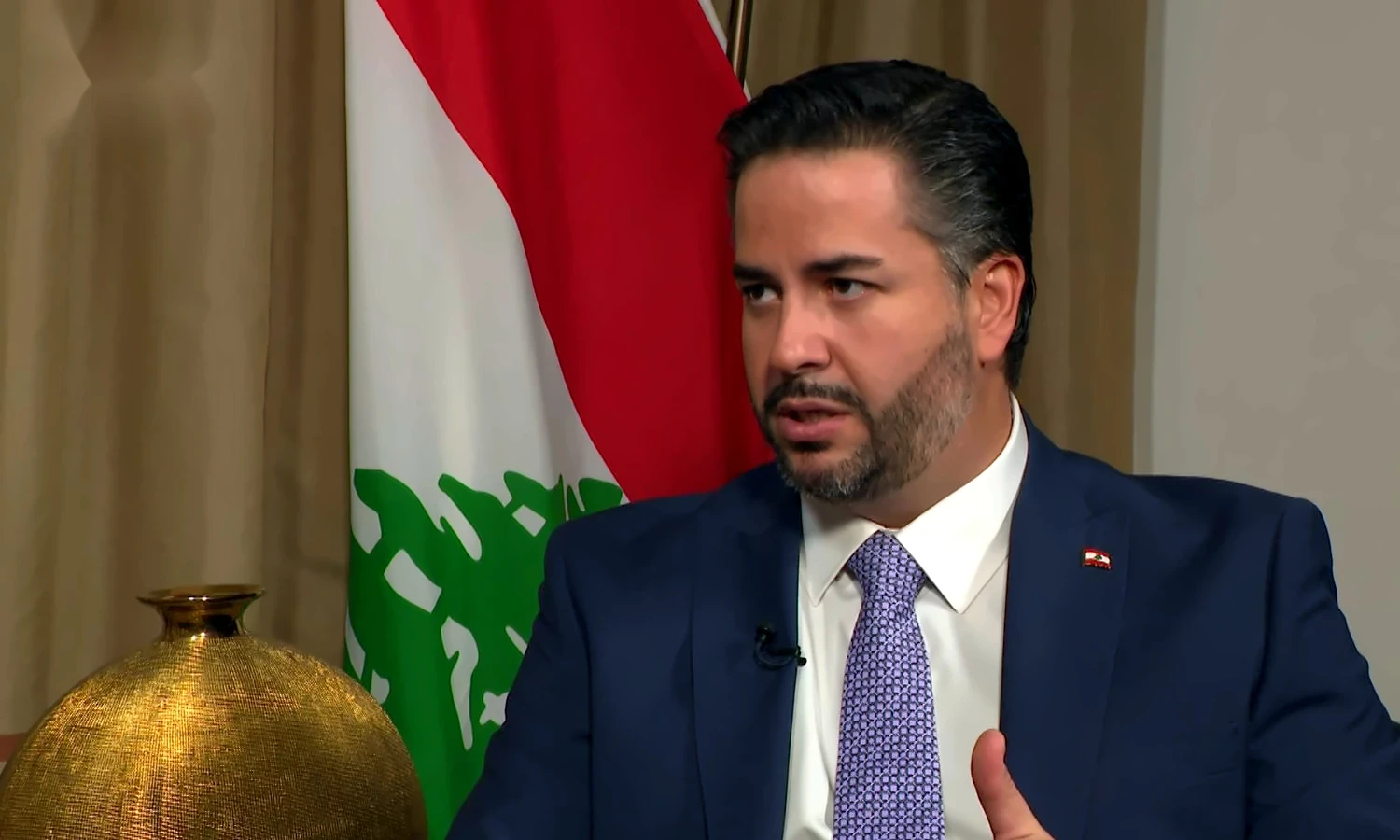 وزير الاقتصاد اللبناني: إصلاحات مالية مرتقبة وتأثير متوقع لانخفاض أسعار النفط