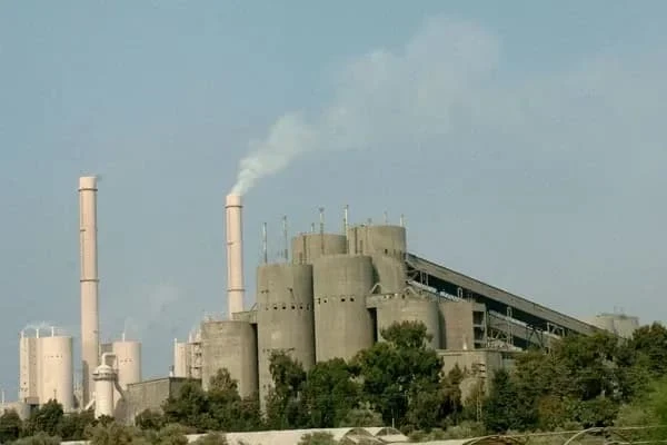 عمران” وشركة إماراتية تعززان صناعة الإسمنت في طرطوس بعقد استثماري جديد