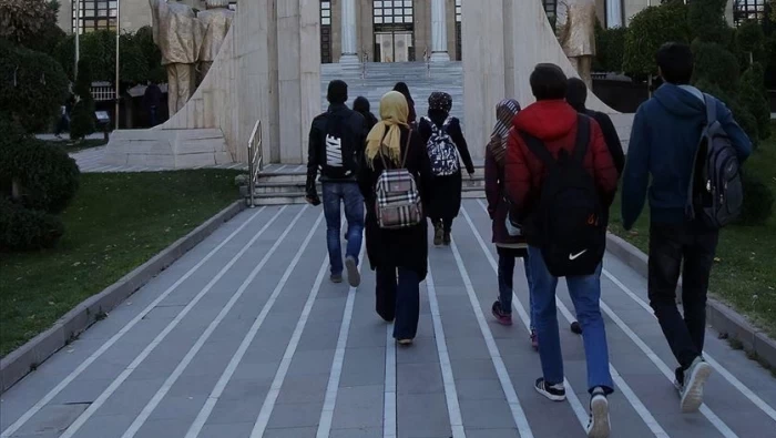 السلطات في تركيا تبدأ صرف مدفوعات المنح الدراسية