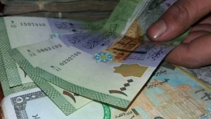 سعر صرف الليرة السورية والذهب امام بعض العملات في أسواق دمشق وحلب