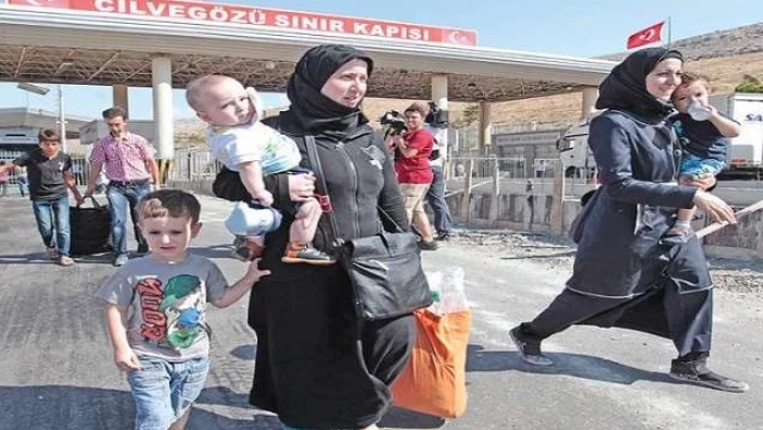 المونيتور: هل يغير اللاجئون السوريون التركيبة السكانية في تركيا؟