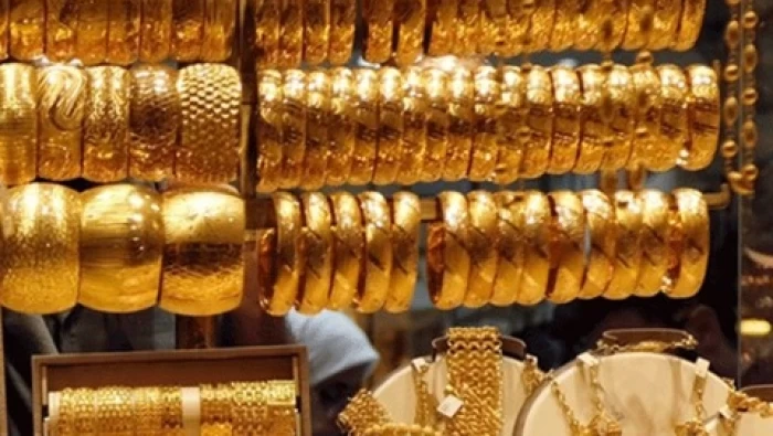 الذهب يهبط وسط ارتفاع الأسهم مع تلاشي توترات الشرق الأوسط