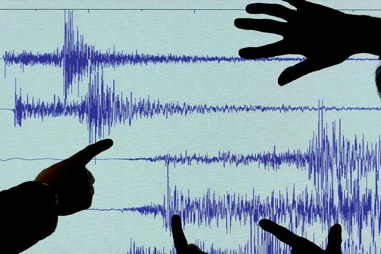 زلـزال بقوة 4.2 يضـرب بحر إيجة قبالة سواحل جناق قلعة دون تقـارير عن أضـرار